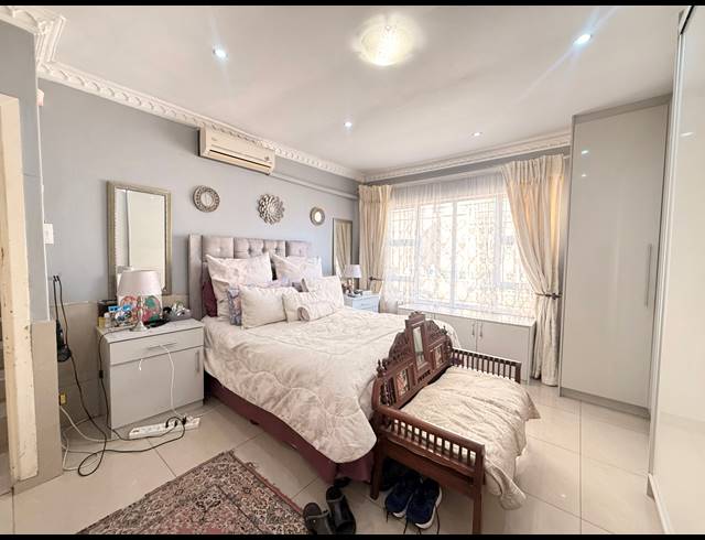 4 BEDROOM FREESTANDING FOR SALE IN KHARWASTAN